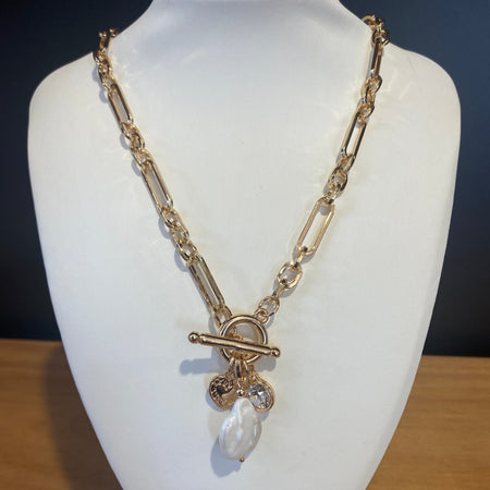 Gold Pearl & Diamante Necklace Short